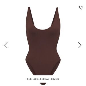 NWT Skims Signature Swim SCOOP NECK ONE PIECE